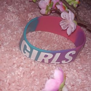 ♡ Girls Rule ♡ Pastel Rubber Bracelet